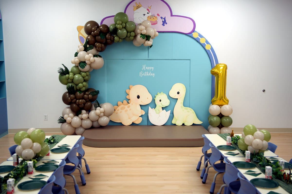 Jurassic · Dinosaur party room, styled and ready